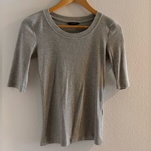 Banana Republic Grey Ribbed Elbow Sleeve T-Shirt - XS